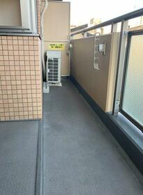 13/16 バルコニー