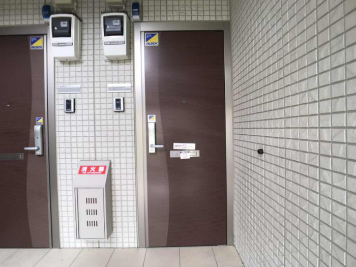 17/25 エントランス