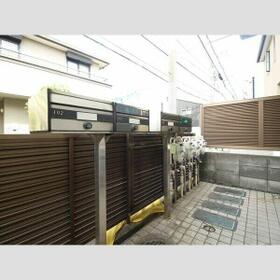 14/14 エントランス