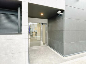 14/15 エントランス