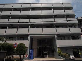 16/26 エントランス