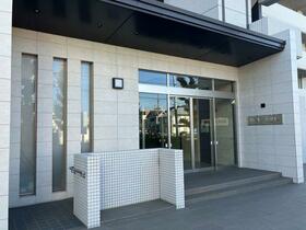 3/3 エントランス