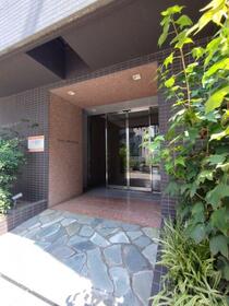 13/13 エントランス