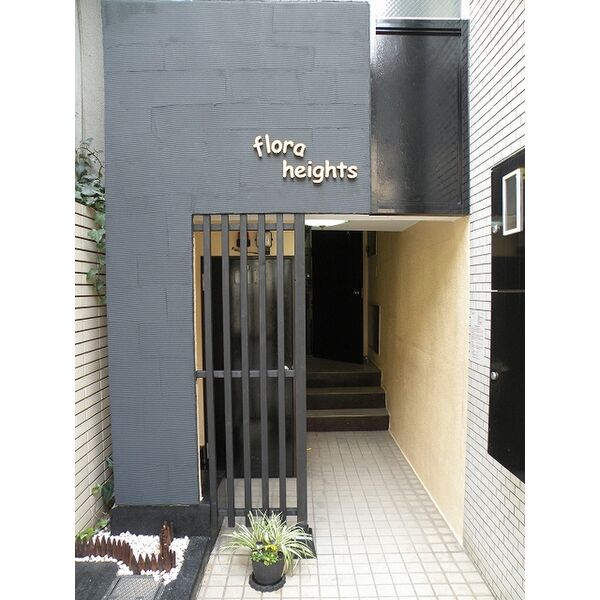 4/4 エントランス