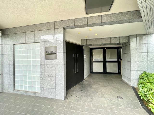 17/18 エントランス