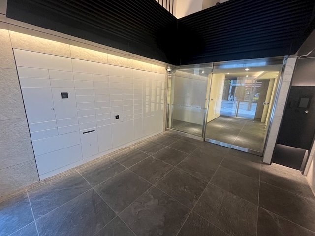 15/20 エントランス