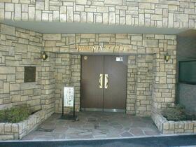 2/2 エントランス