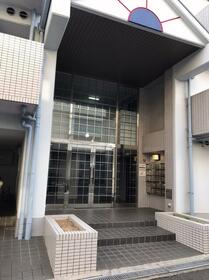 15/15 エントランス