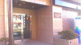 16/16 エントランス