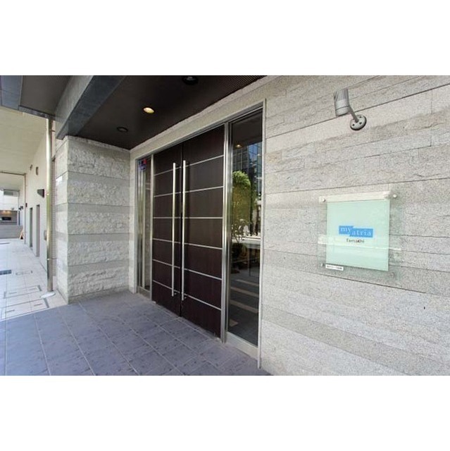 21/28 エントランス