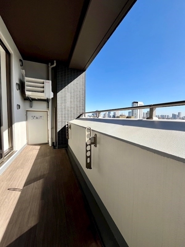 17/27 バルコニー