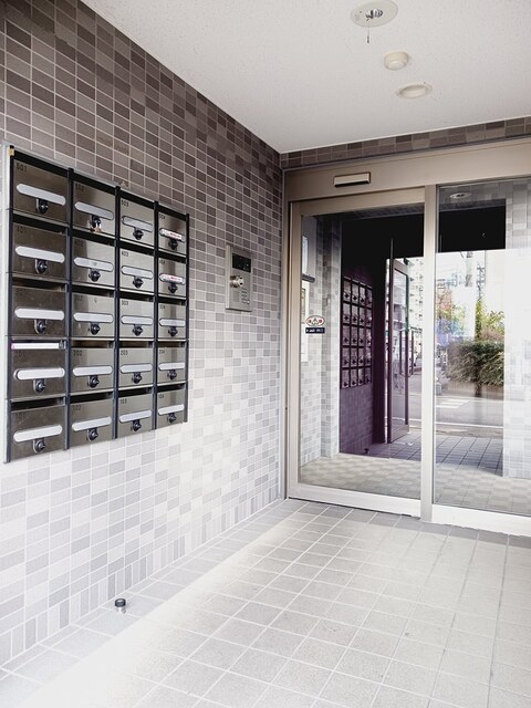 14/14 エントランス