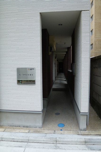 3/10 エントランス