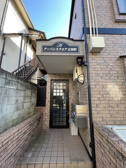 26/29 エントランス