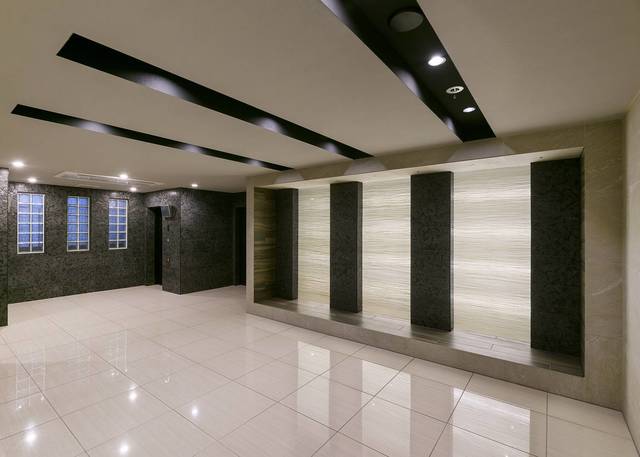 25/29 エントランス