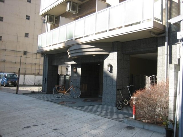 3/4 エントランス