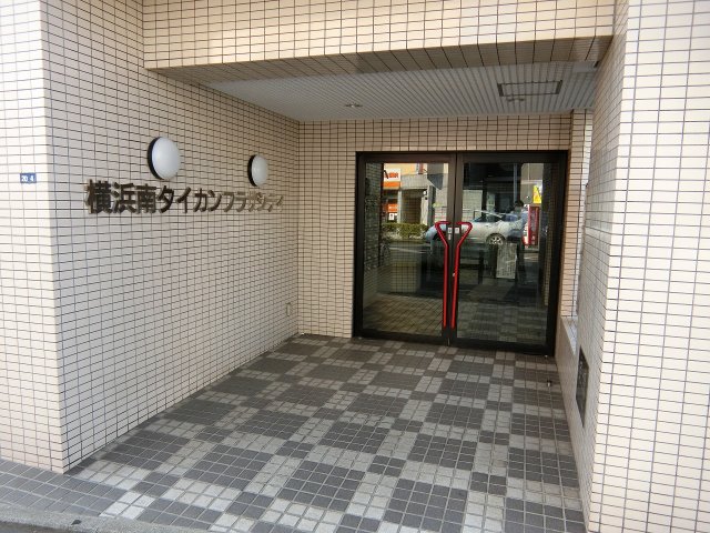 2/3 エントランス