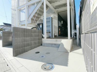 17/24 エントランス