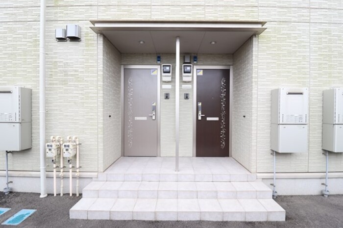 19/24 エントランス