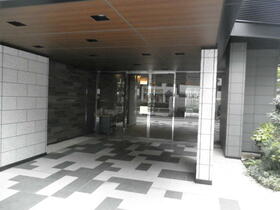 2/2 エントランス