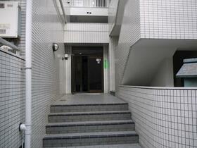 2/2 エントランス