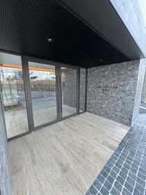 14/15 エントランス