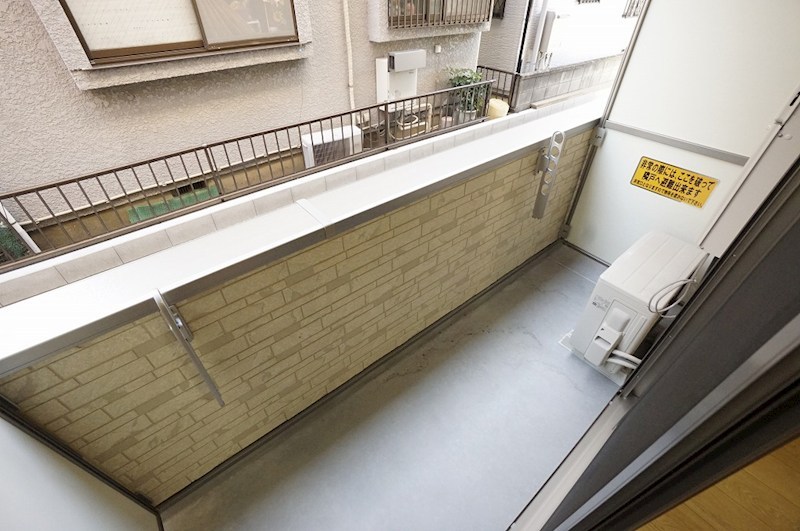 13/16 バルコニー