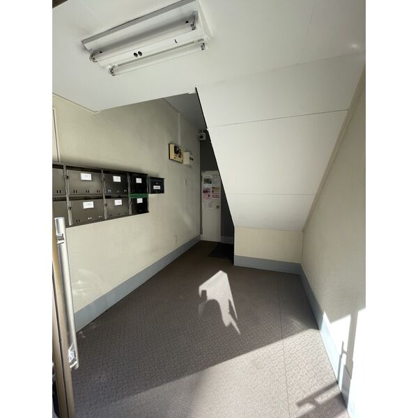 14/14 エントランス