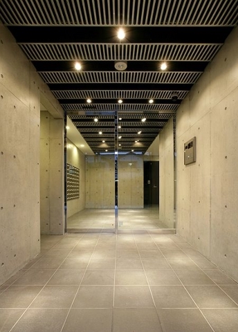 14/17 エントランス