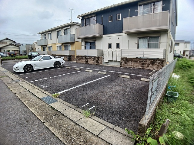 14/20 駐車場