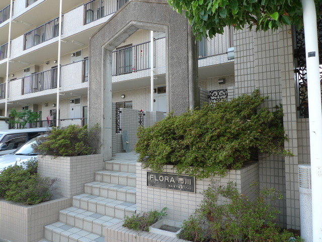 15/17 エントランス