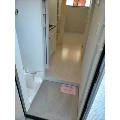 2/2 エントランス