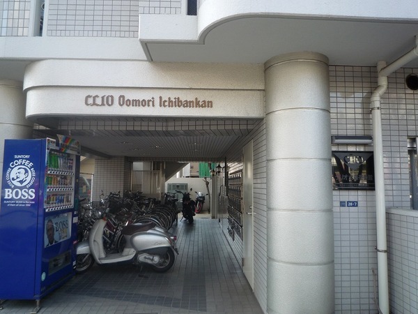 13/17 エントランス