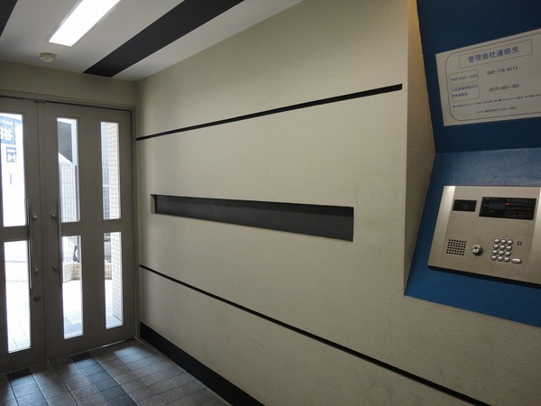 14/14 エントランス