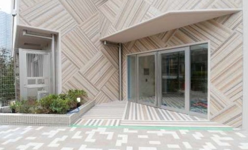 1/1 エントランス