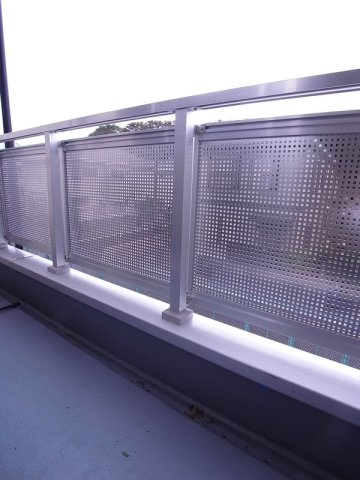 13/22 バルコニー