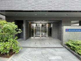 2/2 エントランス