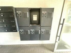 16/16 エントランス