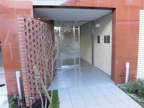 15/16 エントランス