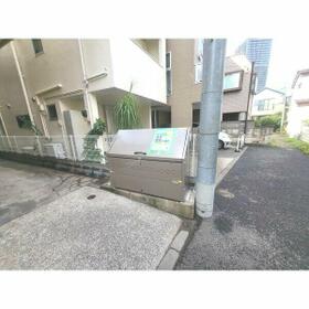 15/23 エントランス