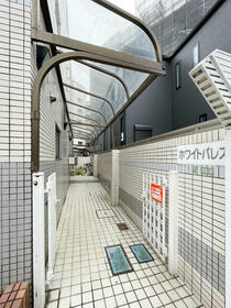 5/5 エントランス