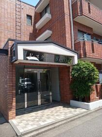 14/14 エントランス