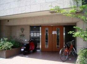 15/15 エントランス