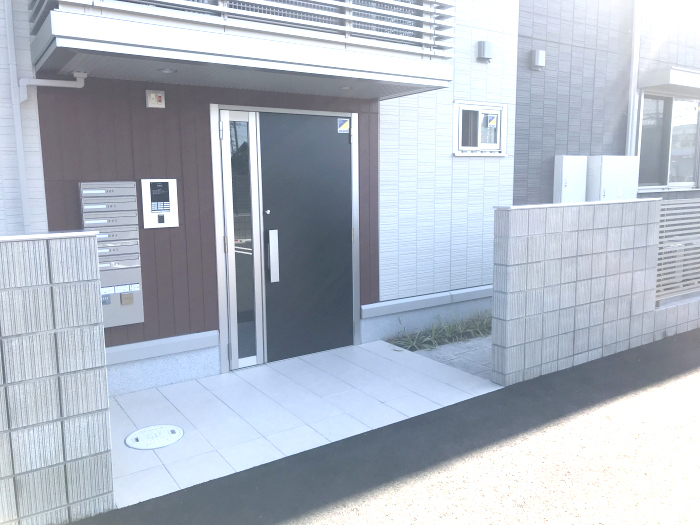 17/20 エントランス