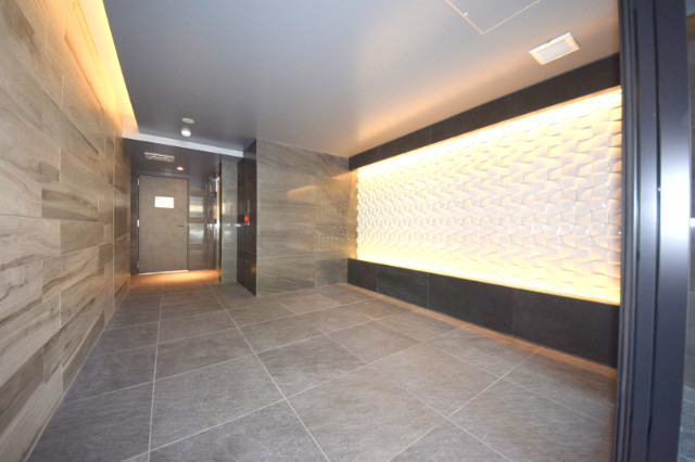 21/21 エントランス