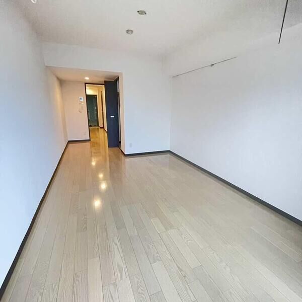 5/5 エントランス