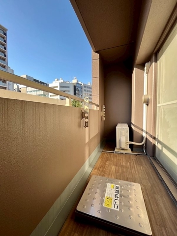 14/22 バルコニー