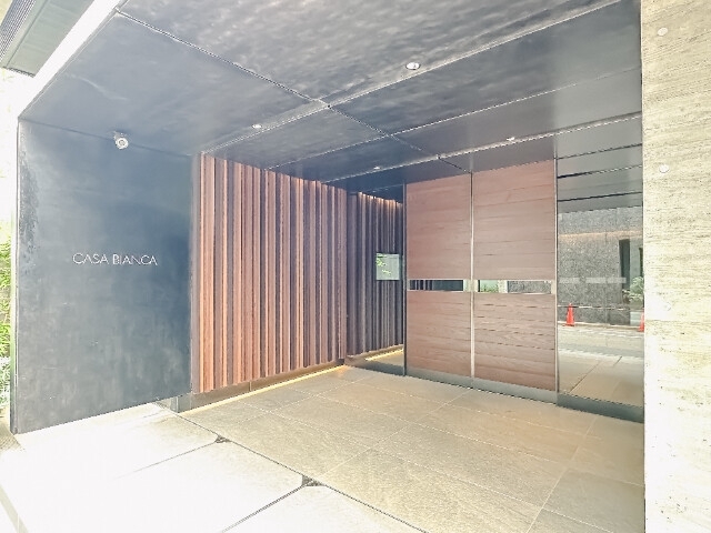 2/3 エントランス