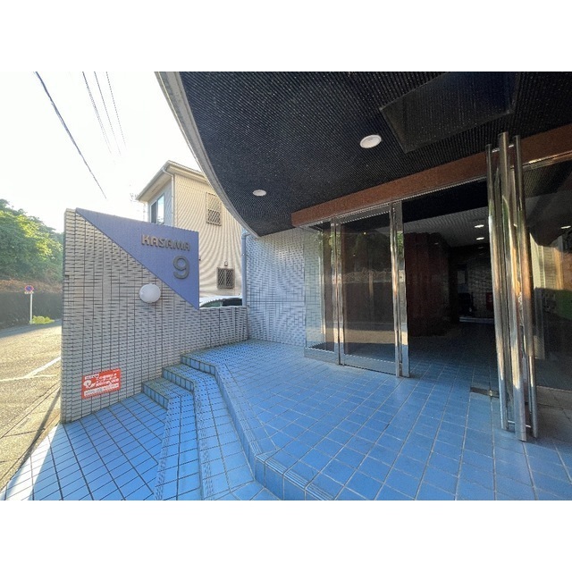 22/22 エントランス