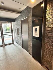 15/16 エントランス